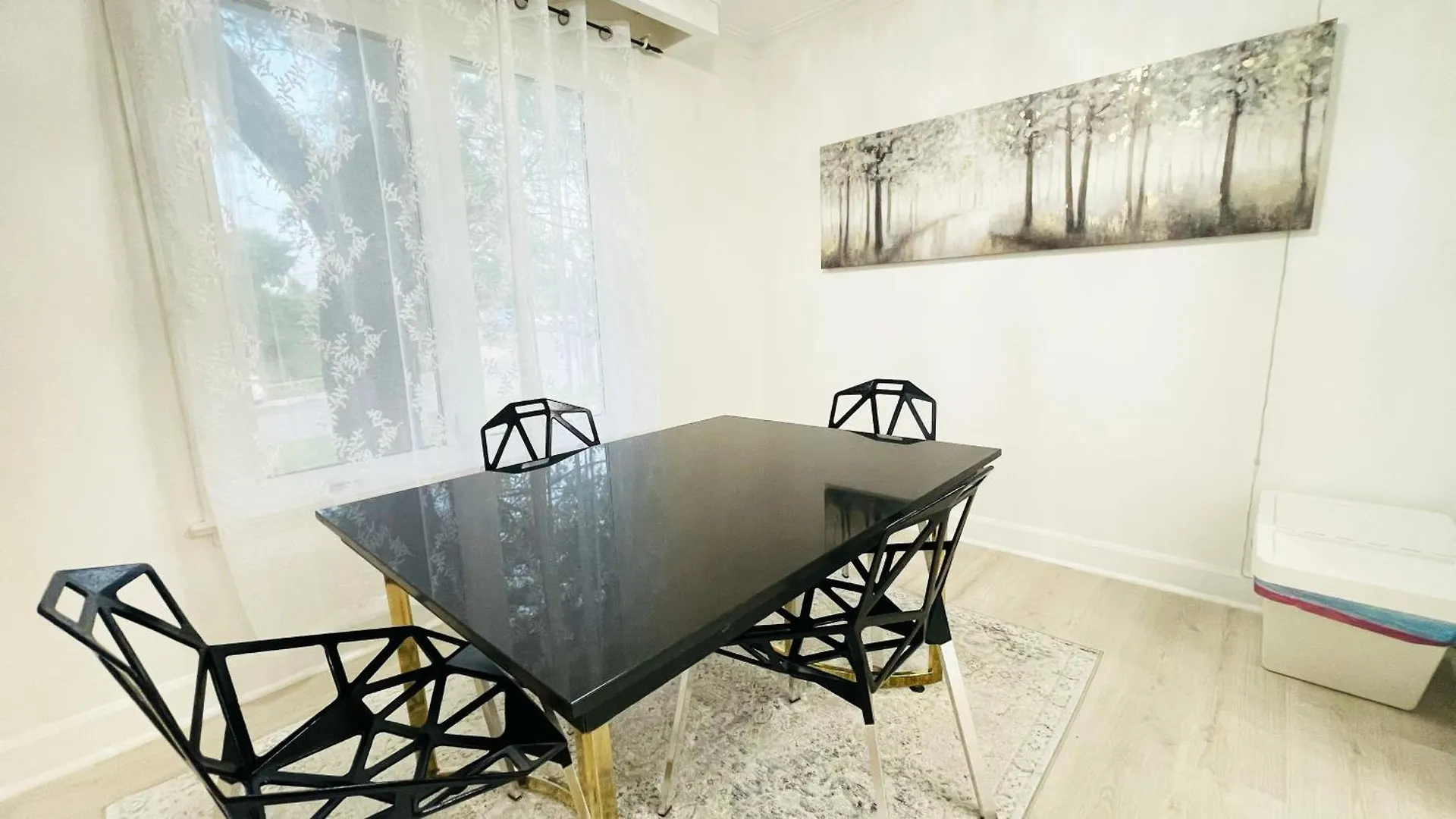 Cozy Home 10 Mins From Toronto Airport With Free Parking Appartamento
