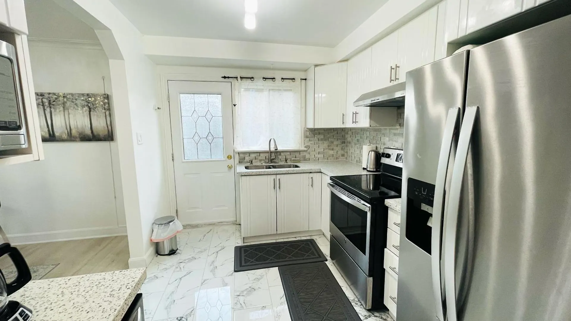Cozy Home 10 Mins From Toronto Airport With Free Parking Appartamento